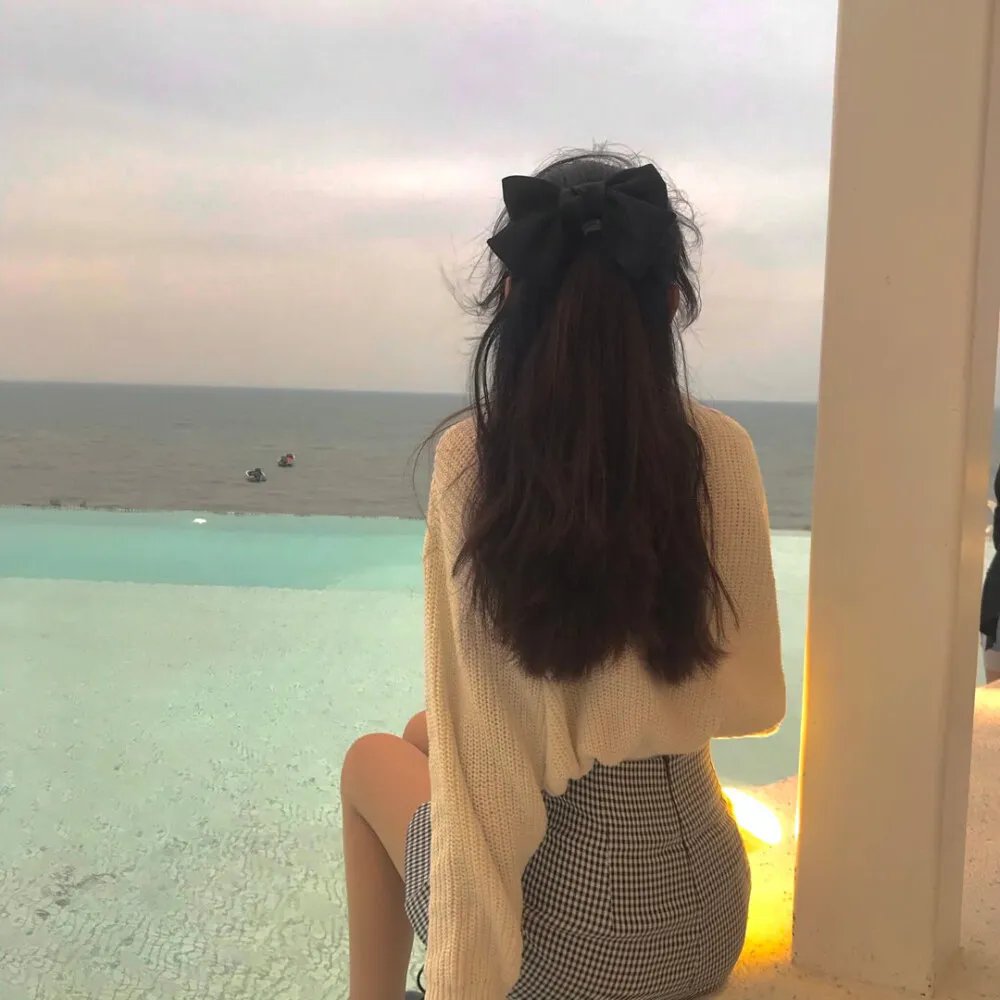 刚分手,被姐姐拉去相亲